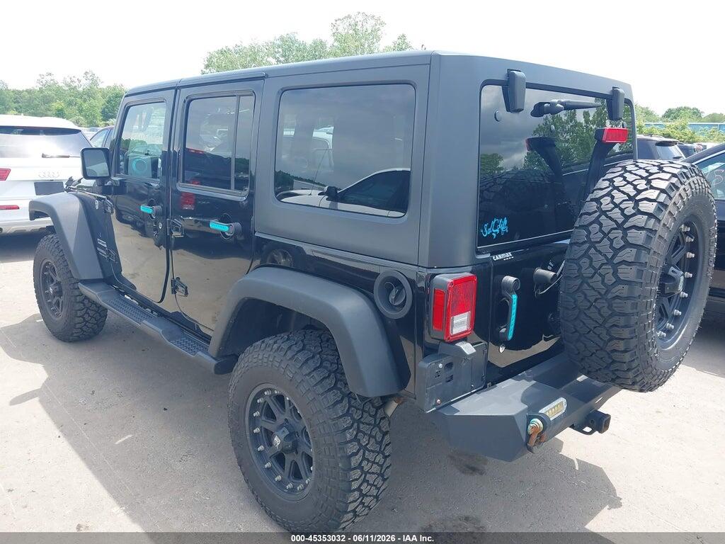 1C4BJWDG0HL592414 2017 JEEP WRANGLER UNLIMITED photo no. 3