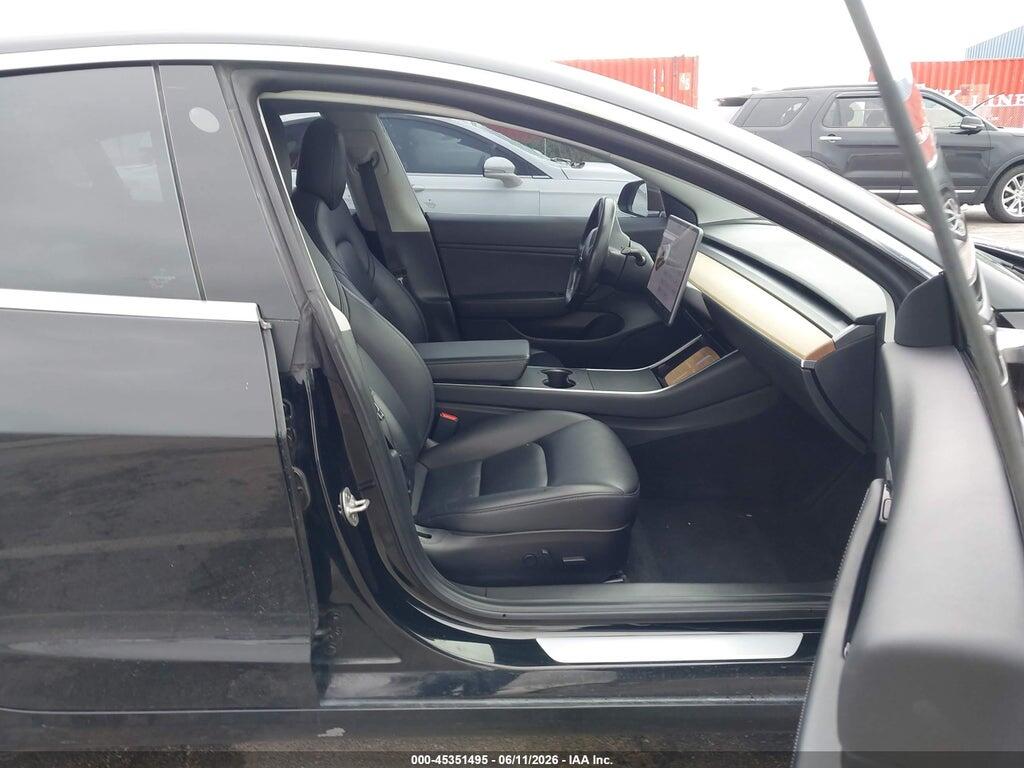 5YJ3E1EA0KF193373 2019 TESLA MODEL 3 photo no. 5