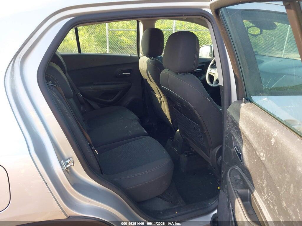 KL7CJNSB1JB579377 2018 CHEVROLET TRAX photo no. 8