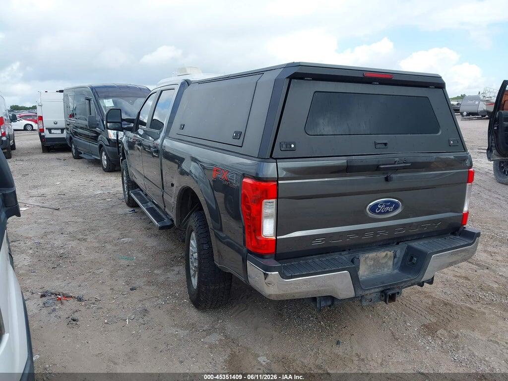1FT7W2B64KED36220 2019 FORD F-250 photo no. 3