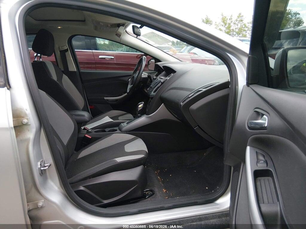 1FAHP3K26CL283754 2012 FORD FOCUS photo no. 5