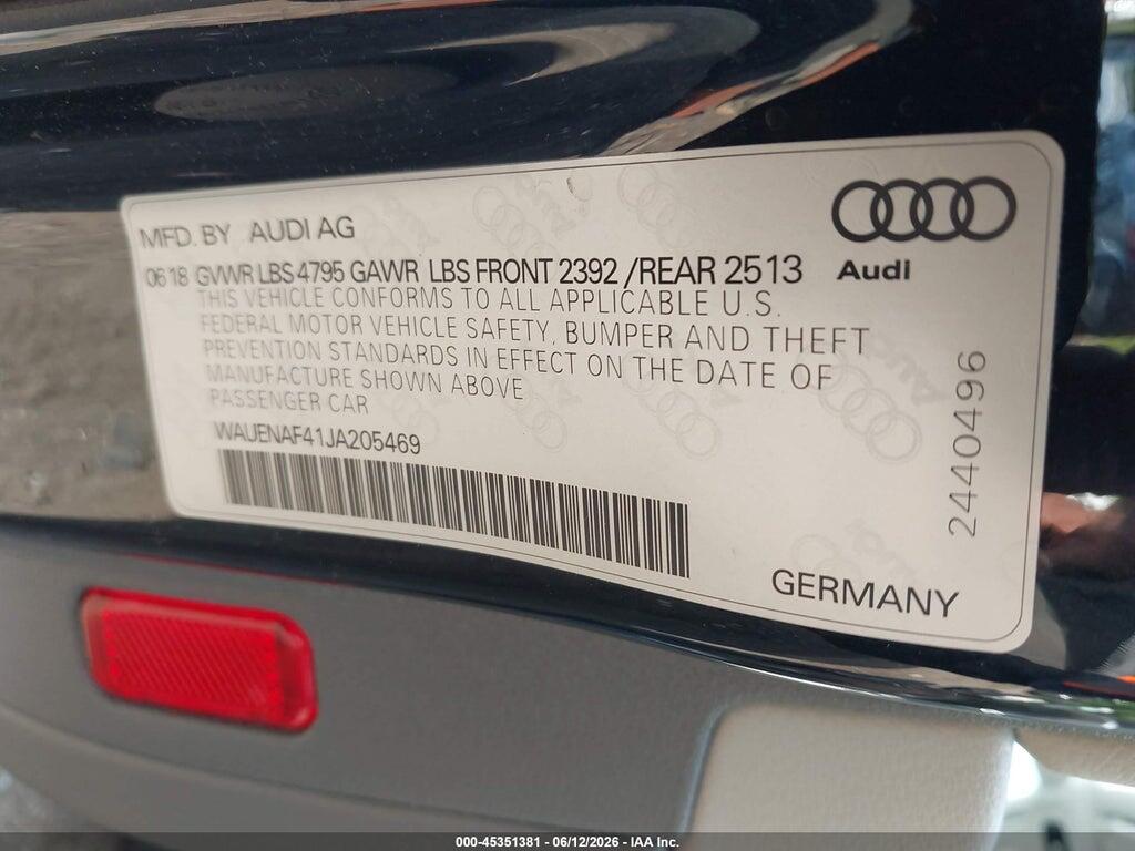 WAUENAF41JA205469 2018 AUDI A4 photo no. 9
