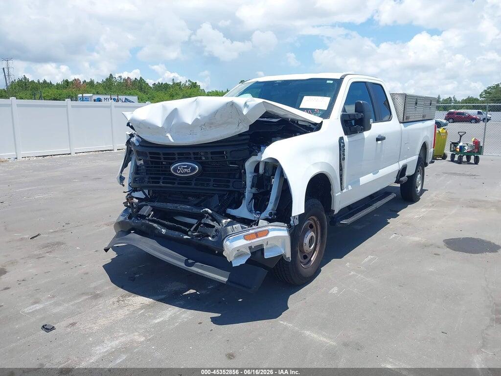 1FT7X2BA0SED52299 2025 FORD F-250 photo no. 2