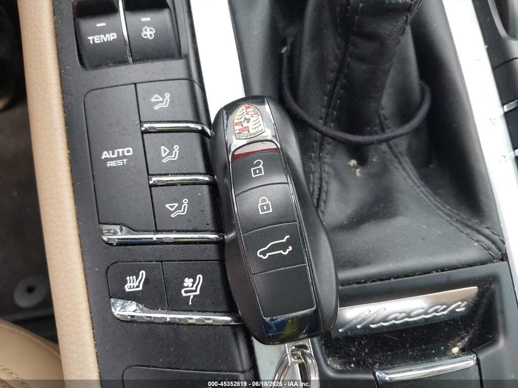 WP1AB2A57JLB37262 2018 PORSCHE MACAN photo no. 11