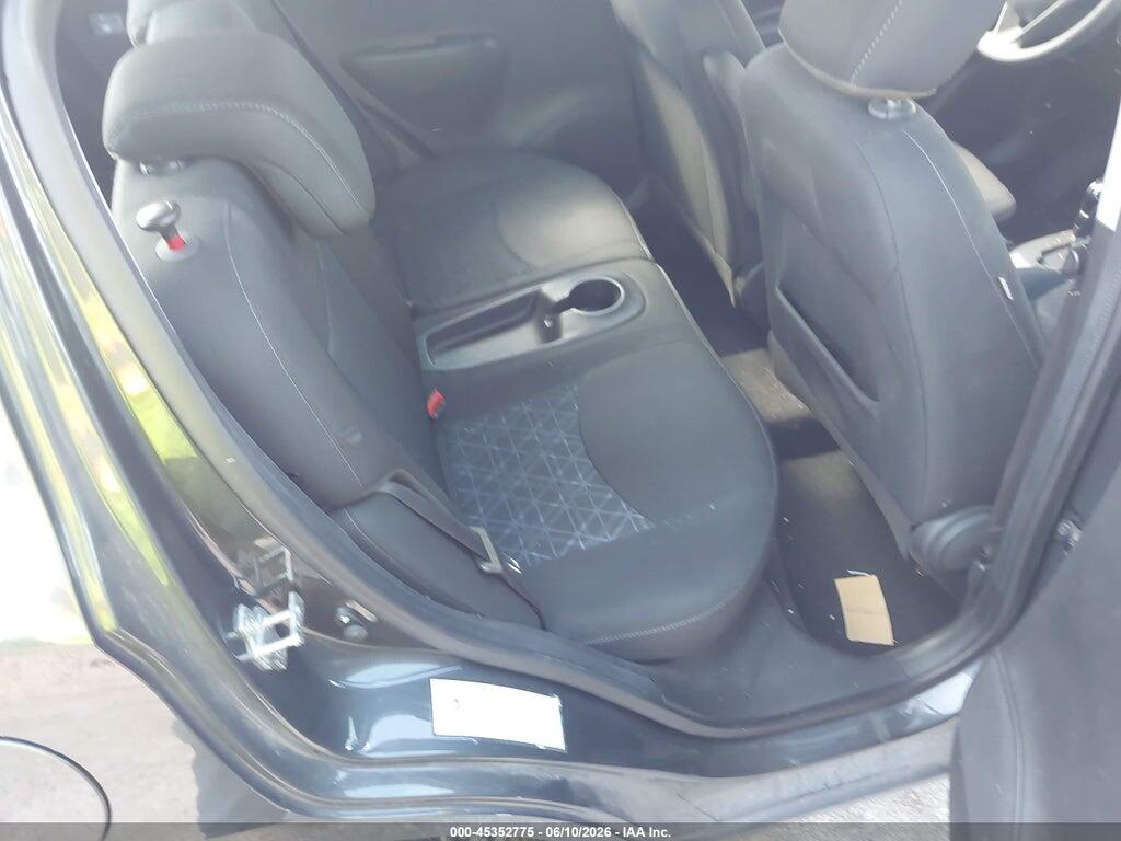 KL8CD6SA1NC010206 2022 CHEVROLET SPARK photo no. 8