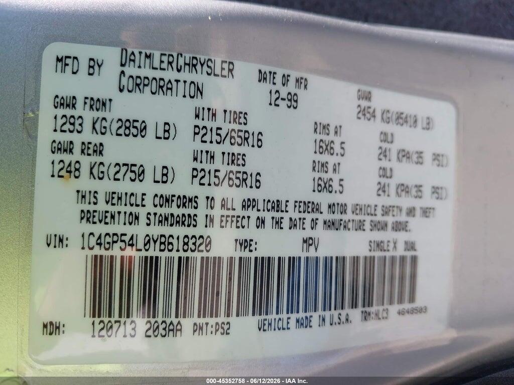 1C4GP54L0YB618320 2000 CHRYSLER TOWN & COUNTRY photo no. 9