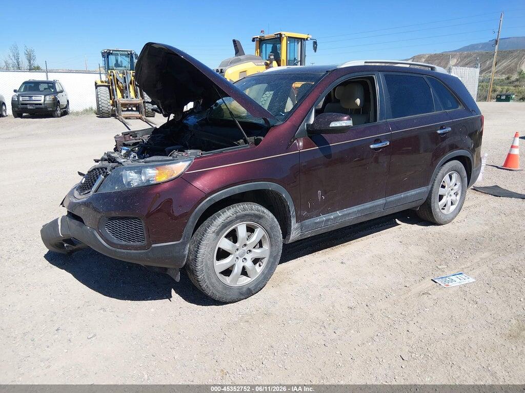 5XYKT3A29CG246366 2012 KIA SORENTO photo no. 2