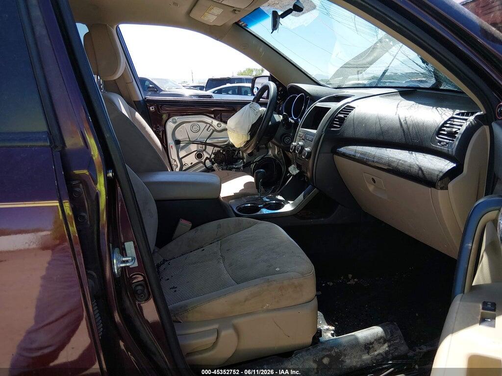 5XYKT3A29CG246366 2012 KIA SORENTO photo no. 5