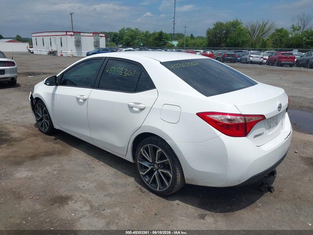 2T1BURHE7JC093317 2018 TOYOTA COROLLA photo no. 3