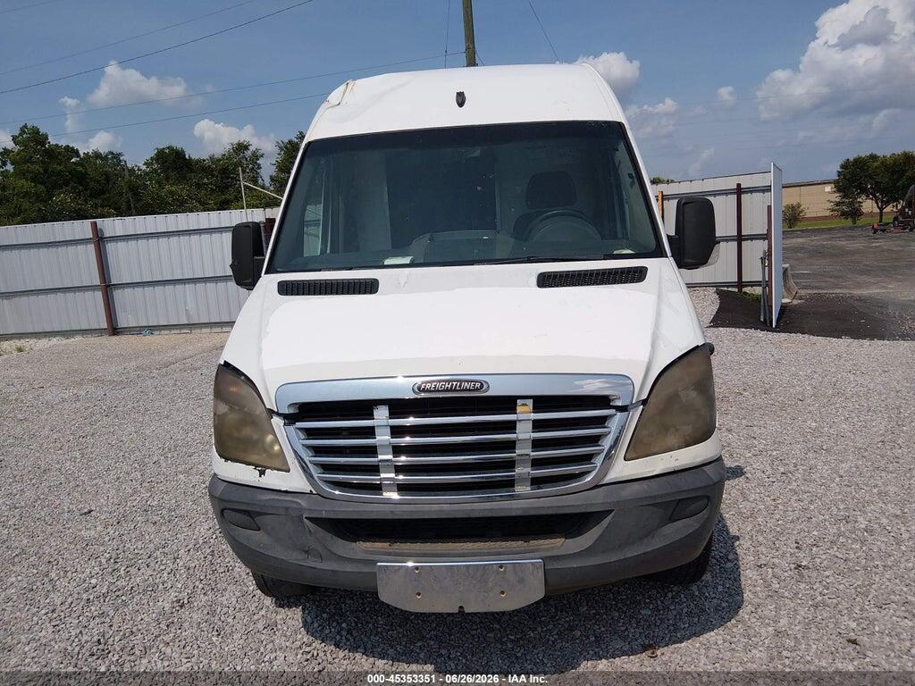 WDYPE8CC3B5541557 2011 FREIGHTLINER SPRINTER 2500 photo no. 12