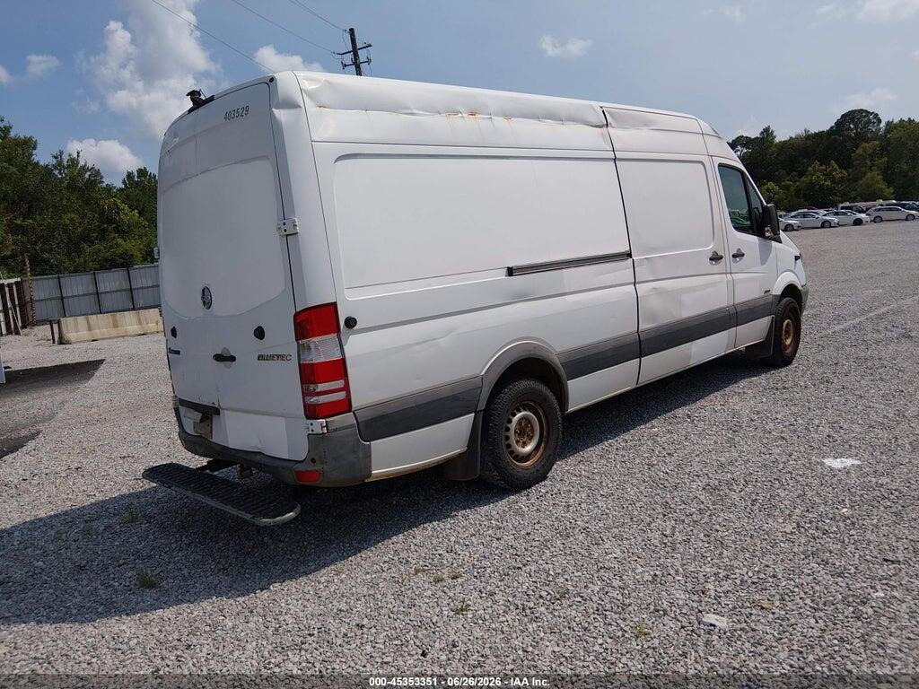 WDYPE8CC3B5541557 2011 FREIGHTLINER SPRINTER 2500 photo no. 4