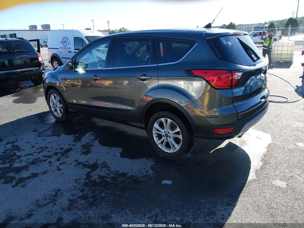 1FMCU0GD6KUB02209 2019 FORD ESCAPE photo no. 3