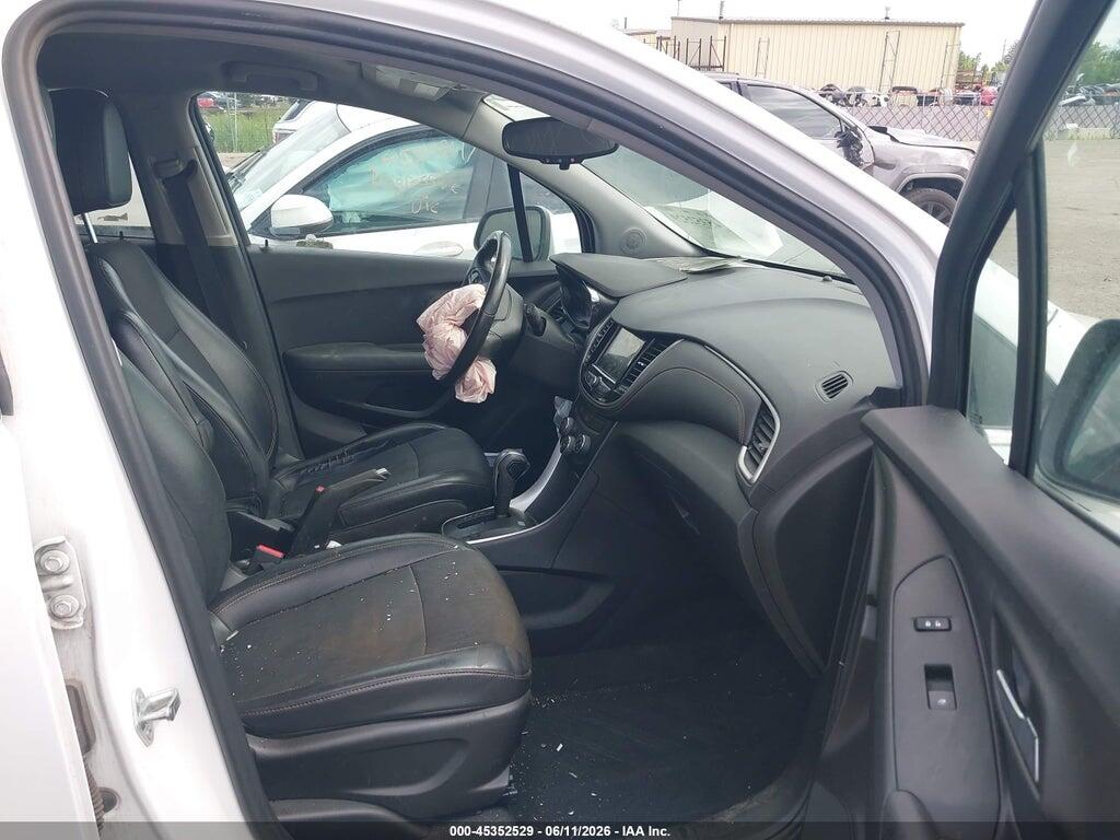 3GNCJLSB9KL267368 2019 CHEVROLET TRAX photo no. 5