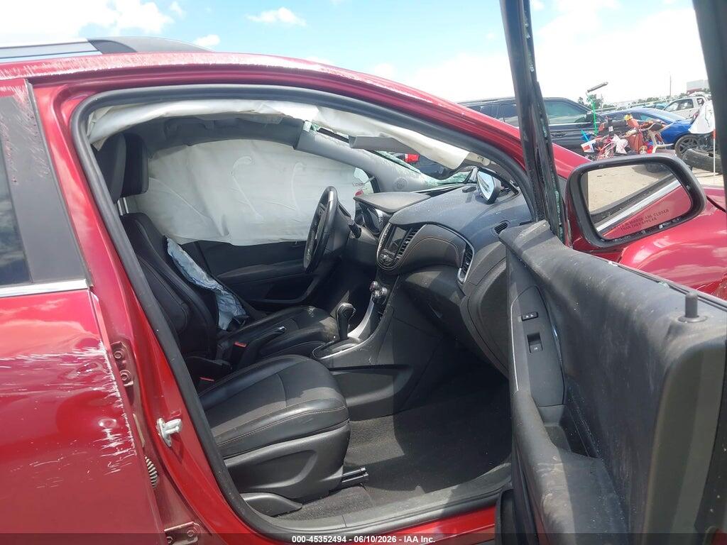 3GNCJLSB0KL346749 2019 CHEVROLET TRAX photo no. 5