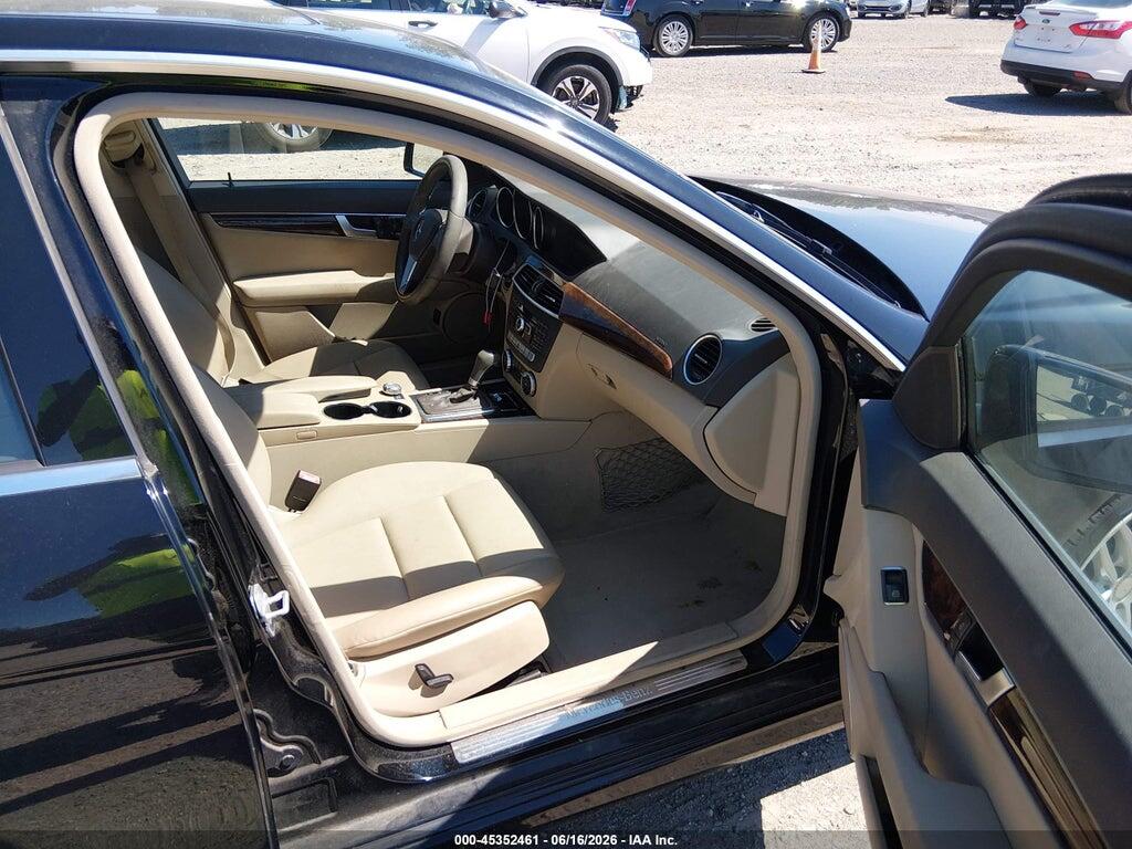 WDDGF8AB8EA959696 2014 MERCEDES-BENZ C 300 photo no. 5