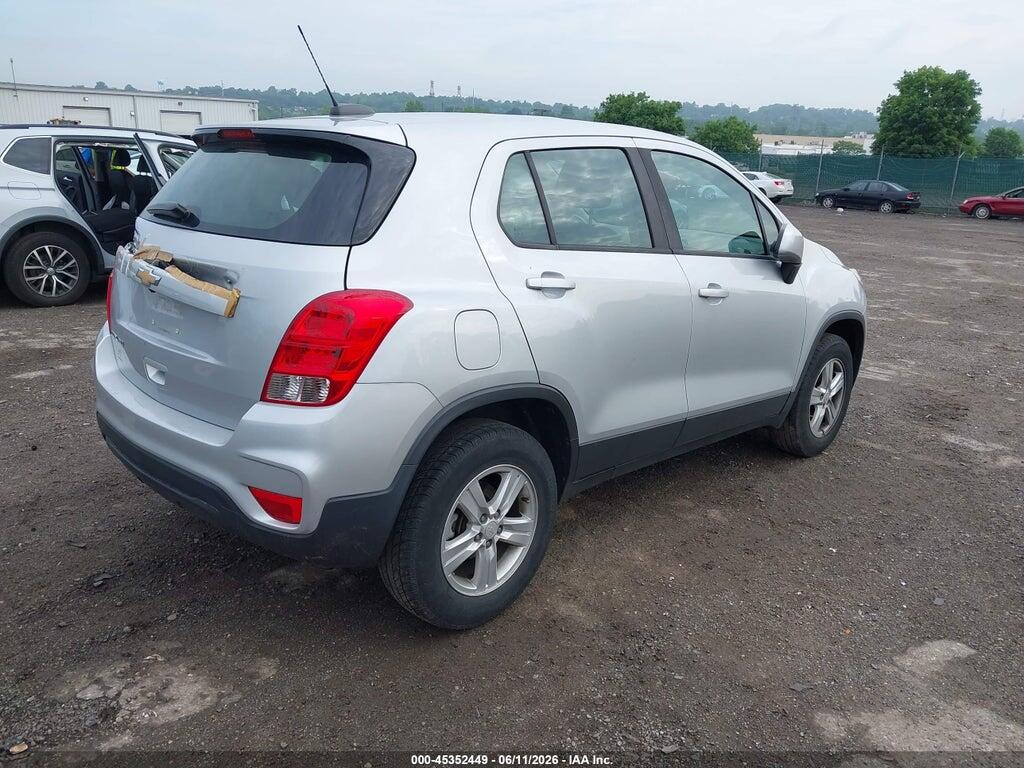 3GNCJNSB6JL167335 2018 CHEVROLET TRAX photo no. 4