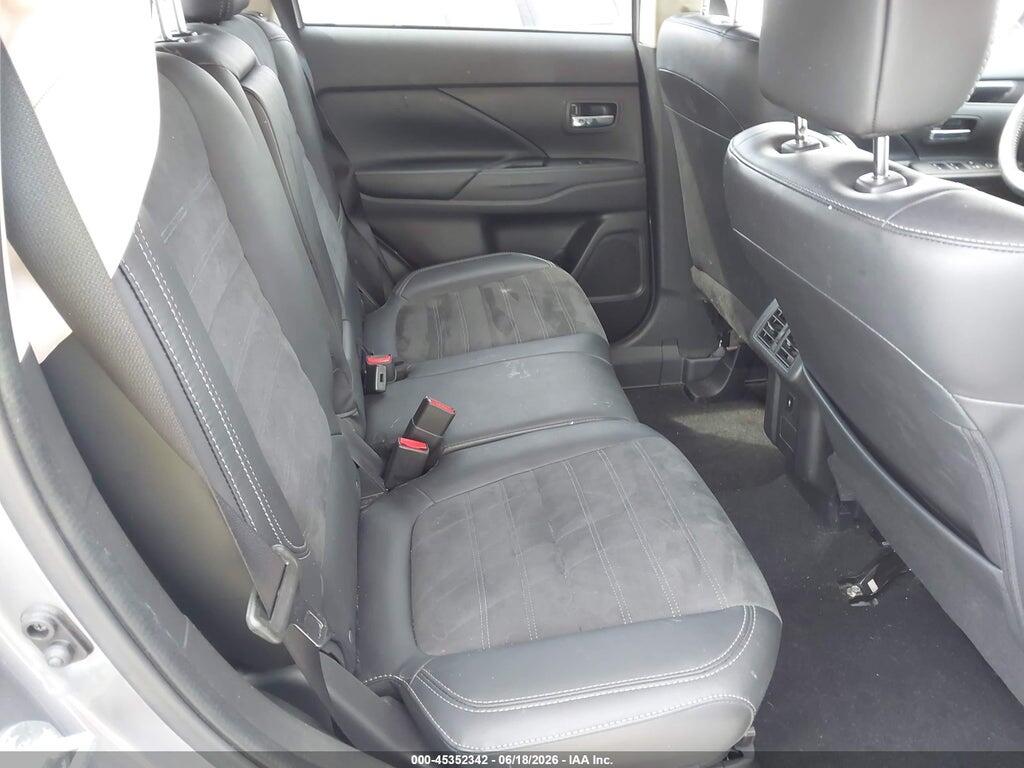 JA4AZ3A35KZ045240 2019 MITSUBISHI OUTLANDER photo no. 8