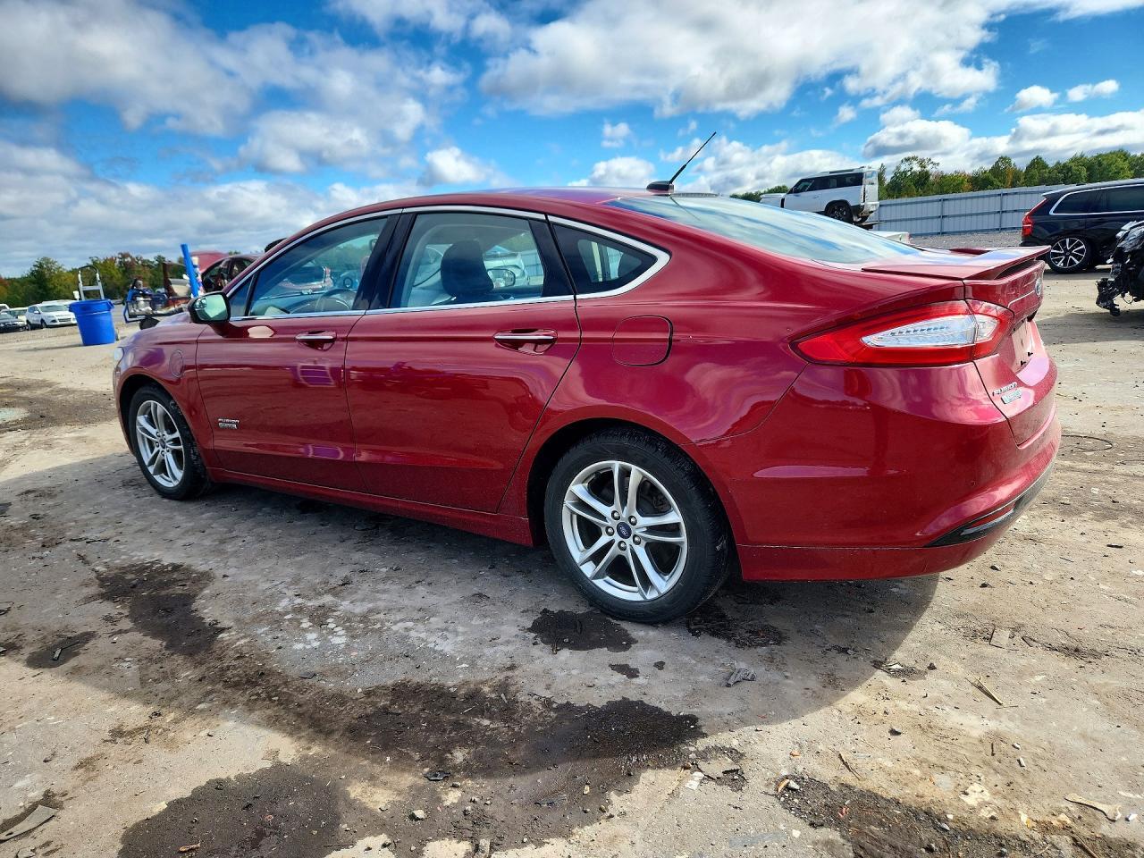 2015 FORD FUSION TITANIUM PHEV — Фото 2 из 12