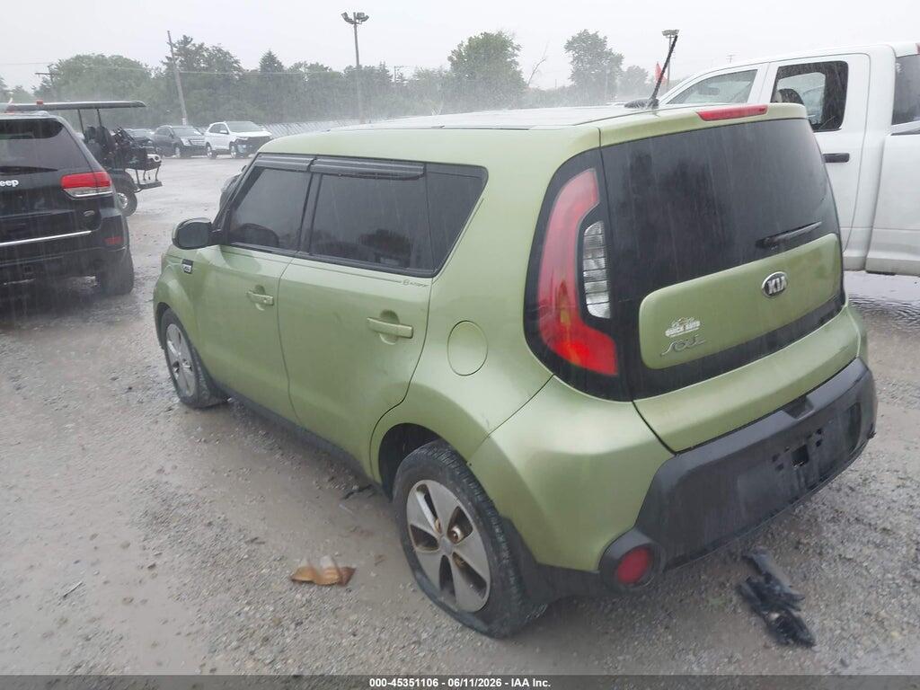 KNDJN2A24F7753290 2015 KIA SOUL photo no. 3