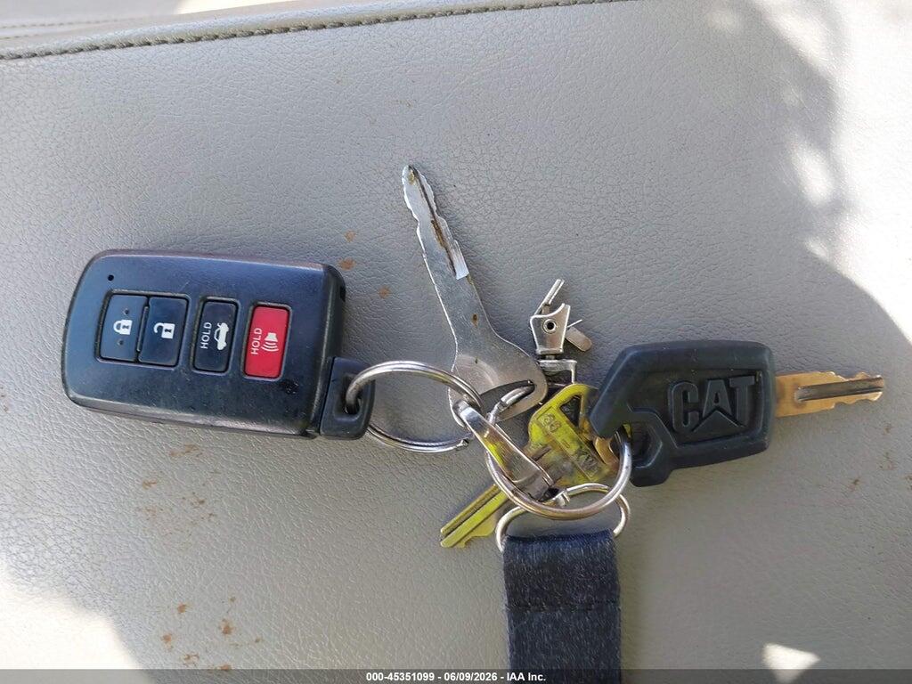 4T1BK1FK2FU565591 2015 TOYOTA CAMRY photo no. 11