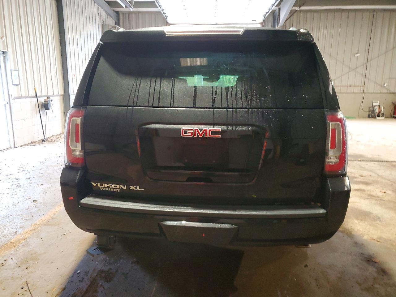 2016 GMC YUKON XL K1500 SLT — Фото 6 из 13