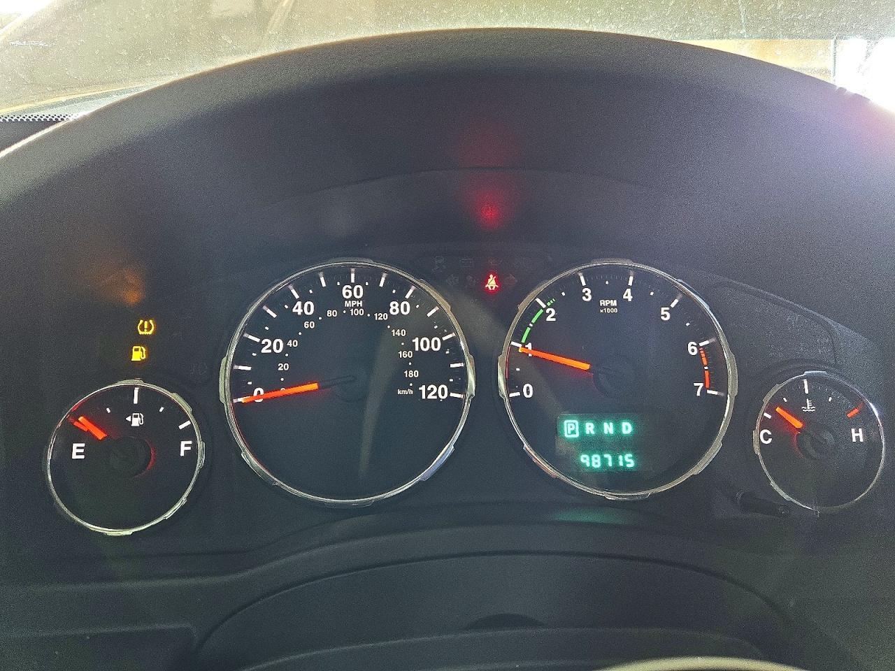 2012 JEEP LIBERTY SPORT — Фото 9 из 12