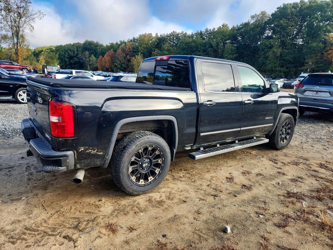 2015 GMC SIERRA K1500 DENALI — Фото 3 из 12