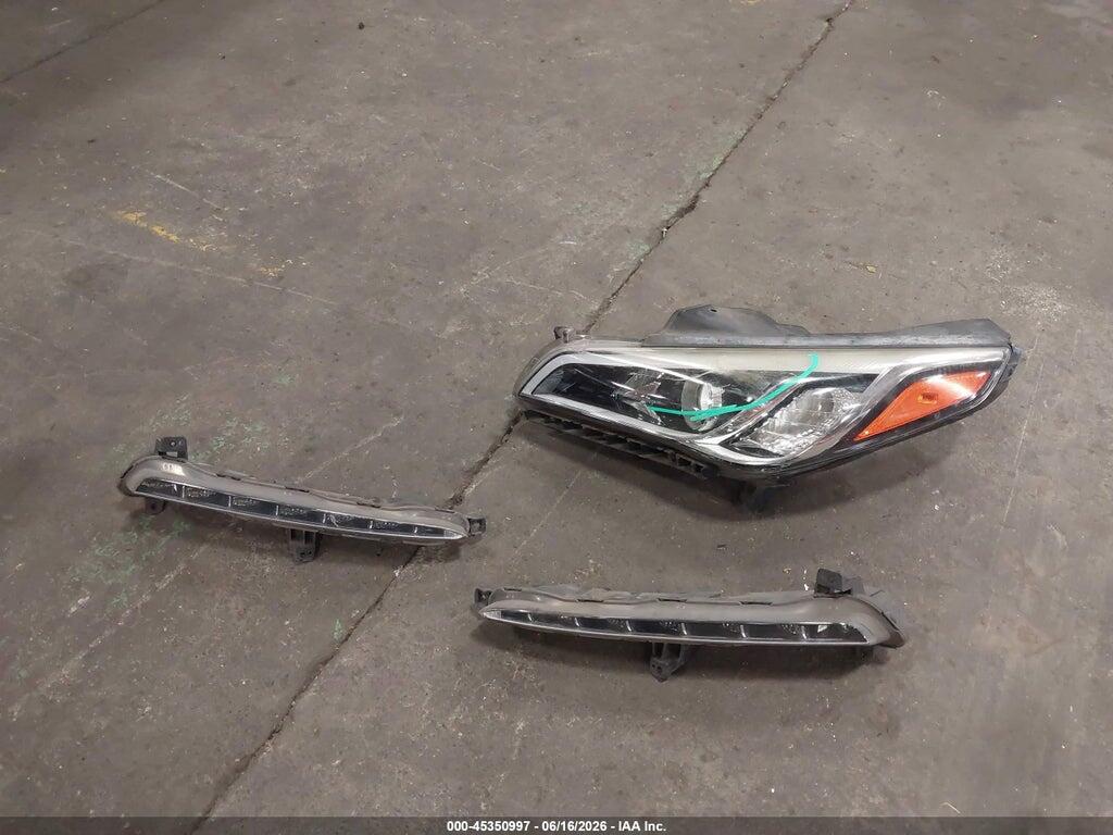 5NPE24AF0FH115123 2015 HYUNDAI SONATA photo no. 12