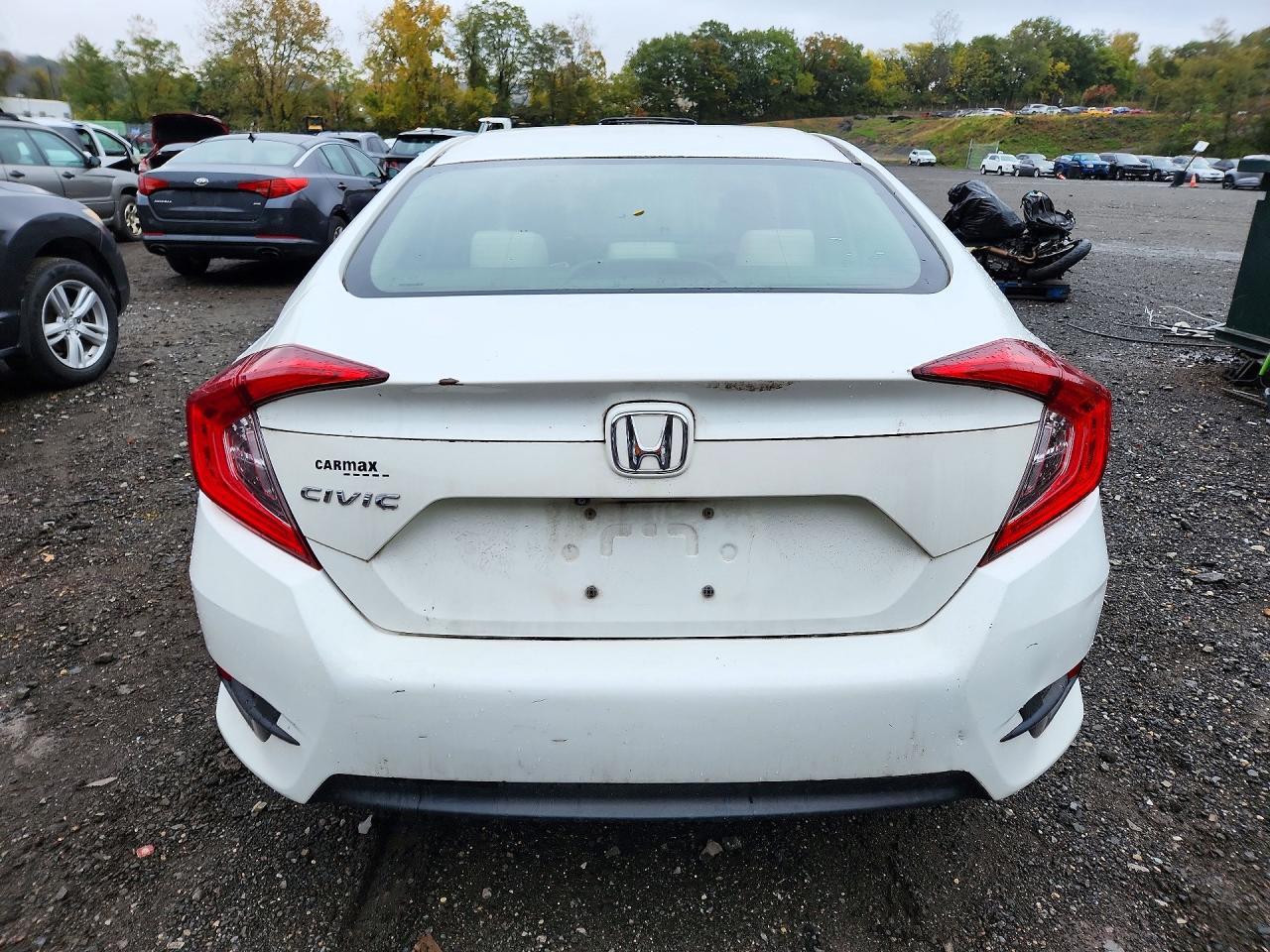 2016 HONDA CIVIC LX — Фото 6 из 12