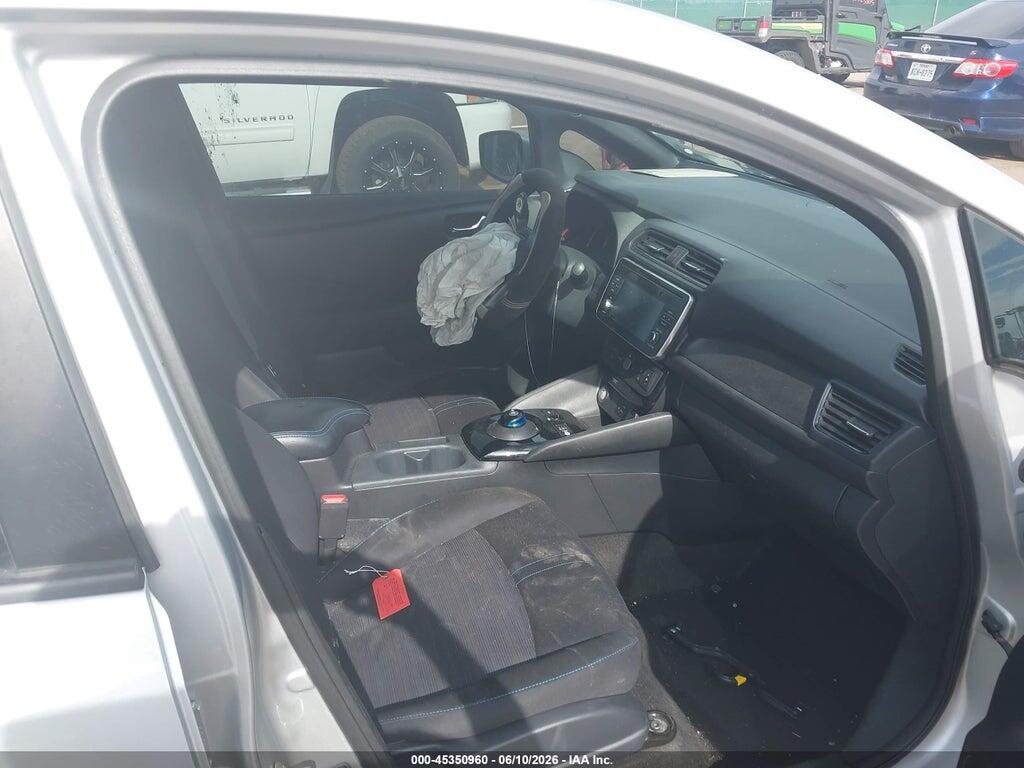 1N4AZ1CP7JC305588 2018 NISSAN LEAF photo no. 5