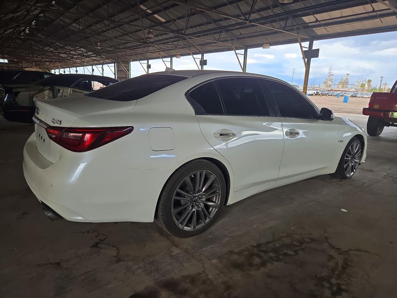 2018 INFINITI Q50 RED SPORT 400 — Фото 3 из 12