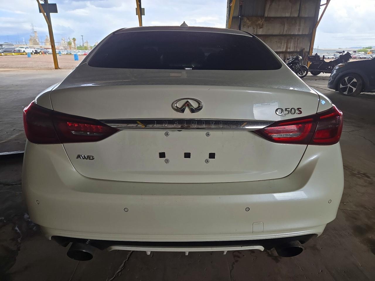 2018 INFINITI Q50 RED SPORT 400 — Фото 6 из 12