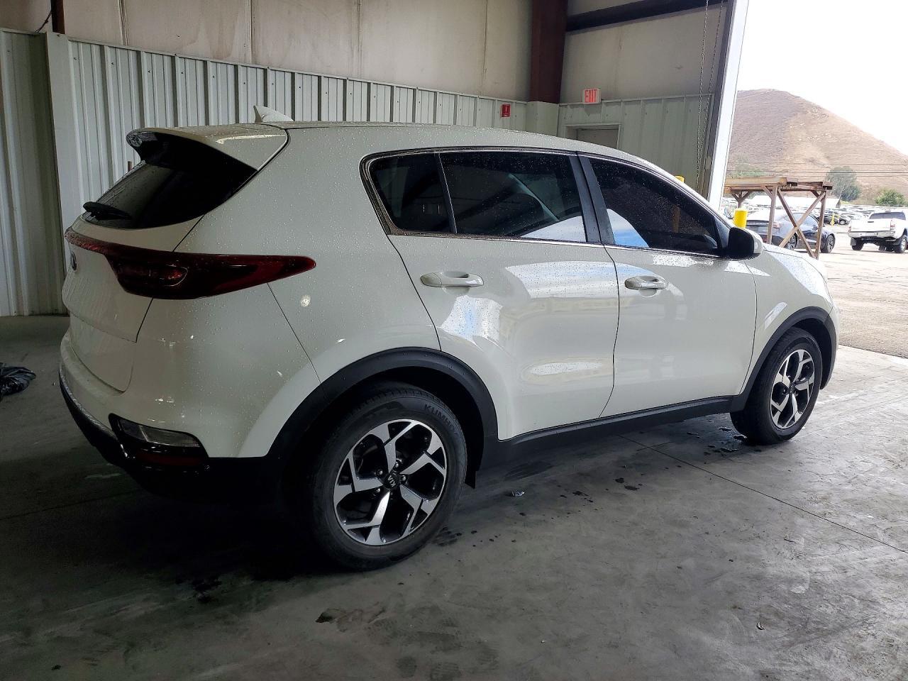2021 KIA SPORTAGE LX — Фото 3 из 13