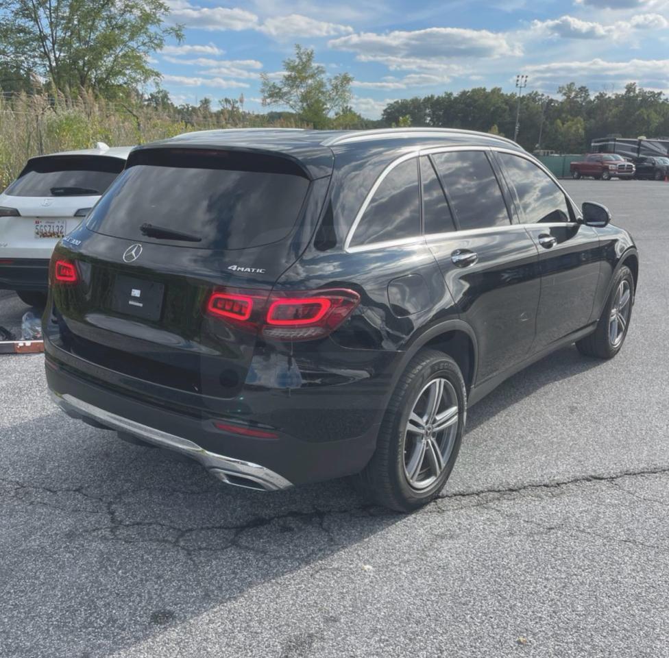 2021 MERCEDES-BENZ GLC 300 4MATIC — Фото 4 из 13