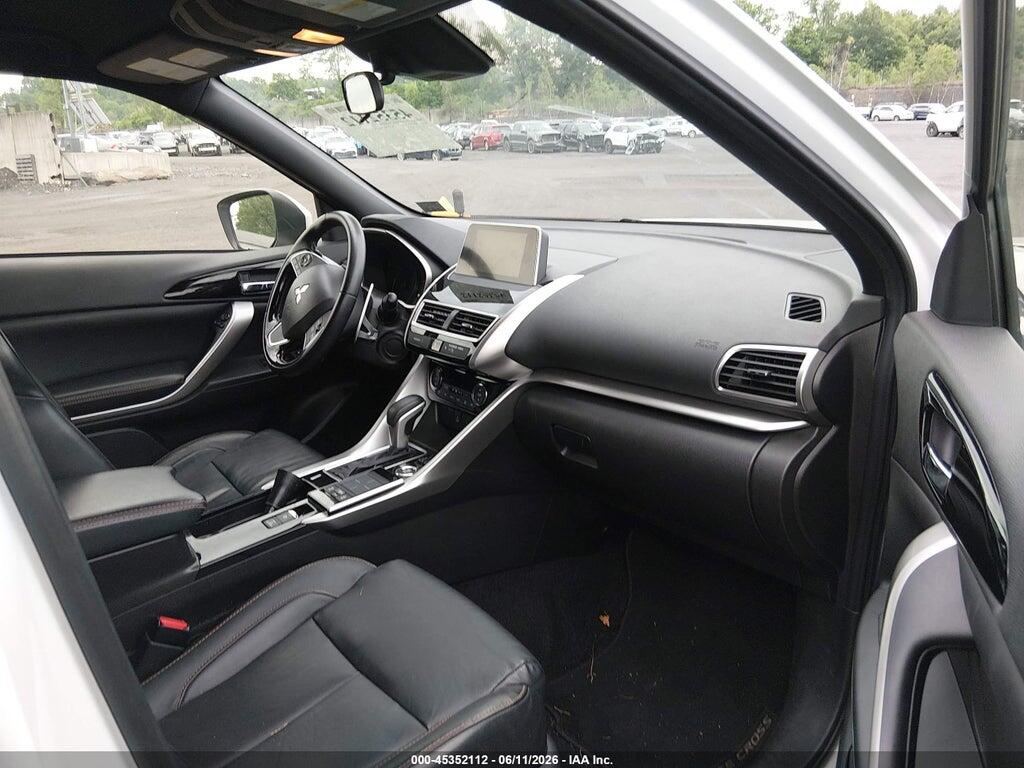 JA4AT5AA9LZ000346 2020 MITSUBISHI ECLIPSE CROSS photo no. 5
