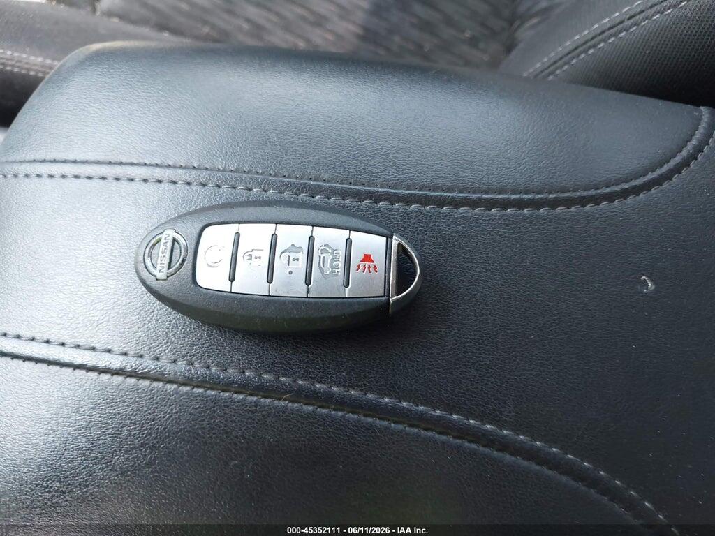 KNMAT2MT1HP544733 2017 NISSAN ROGUE photo no. 11
