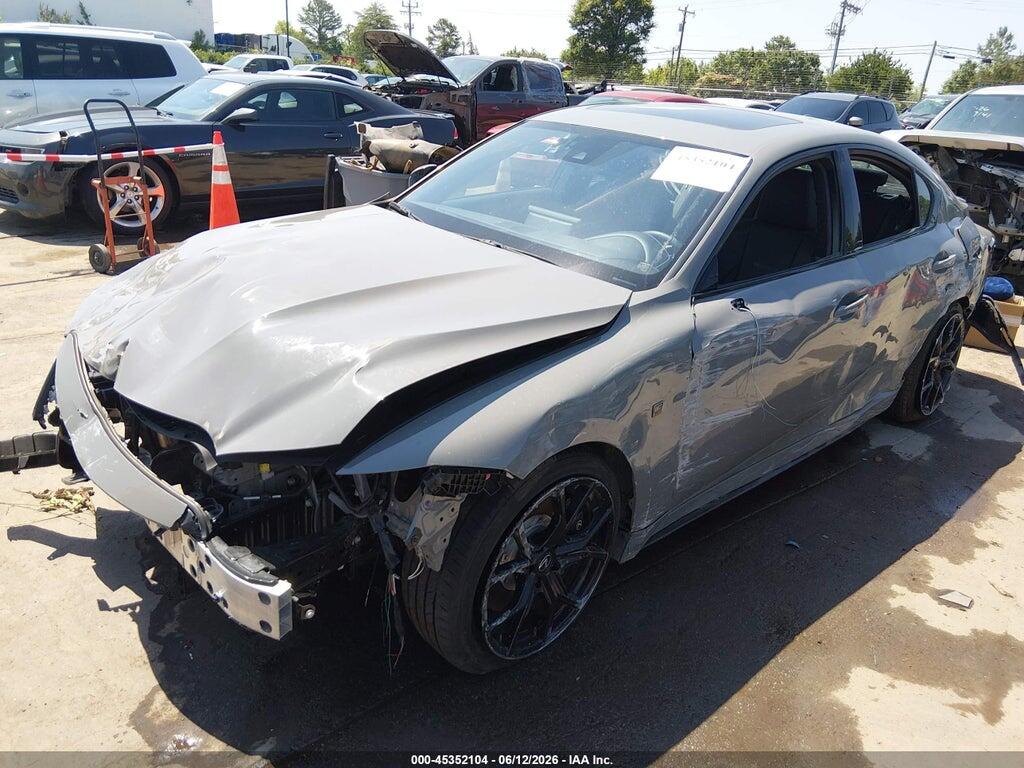 JTHAP1D29S5006997 2025 LEXUS IS 500 photo no. 2