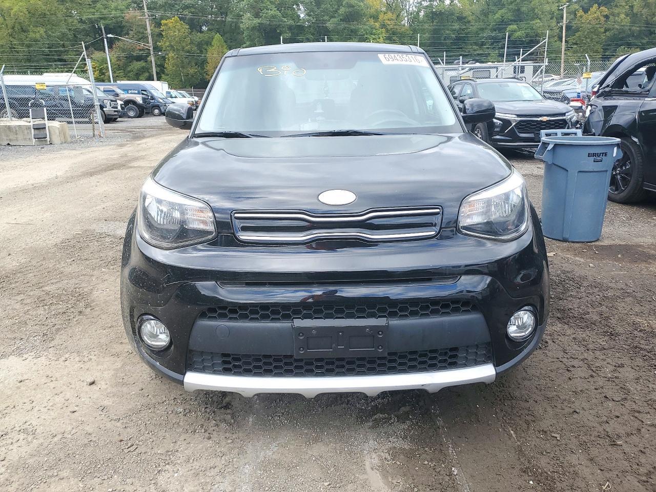 2017 KIA SOUL + — Фото 5 из 12