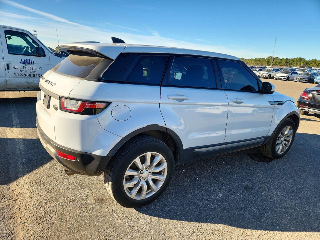 2019 LAND ROVER RANGE ROVER EVOQUE SE — Фото 3 из 13