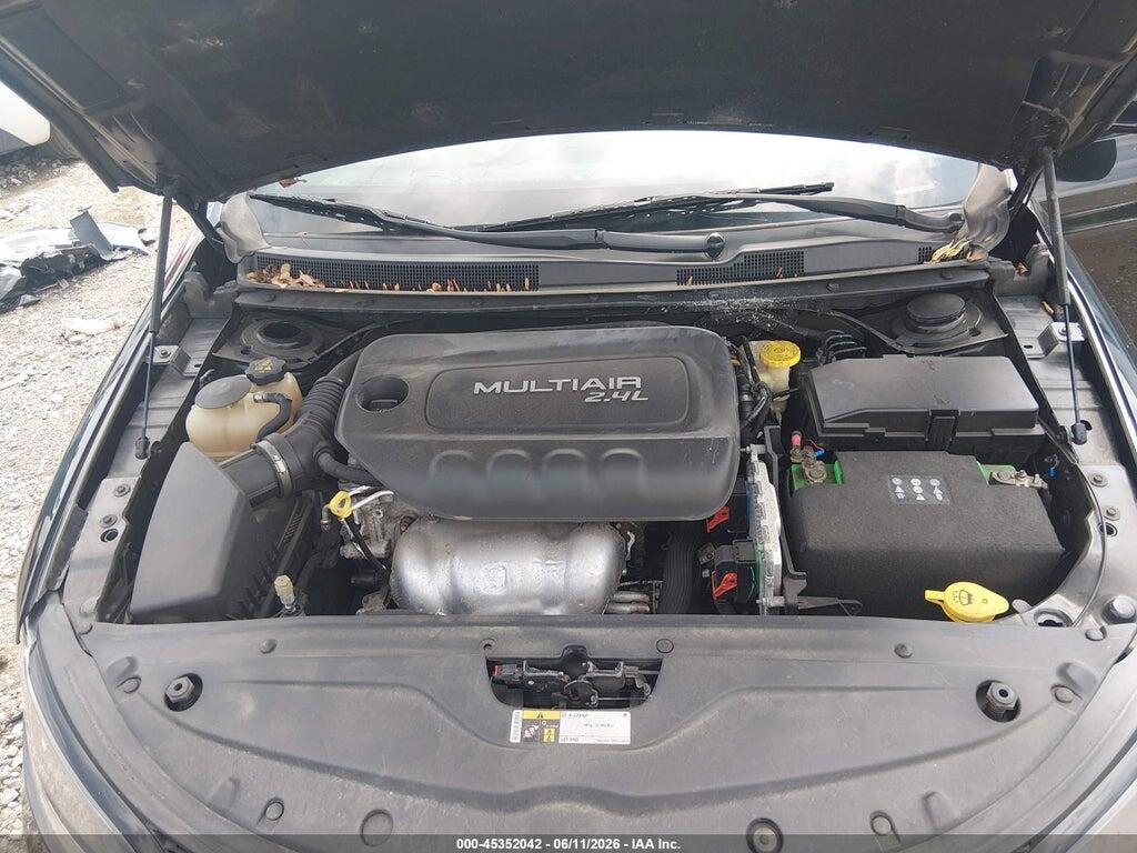 1C3CCCBB1GN161639 2016 CHRYSLER 200 photo no. 10