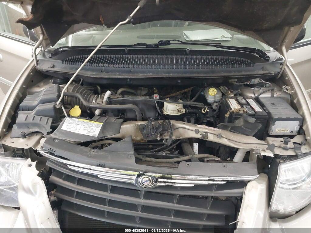2C4GP54L15R260285 2005 CHRYSLER TOWN & COUNTRY photo no. 10