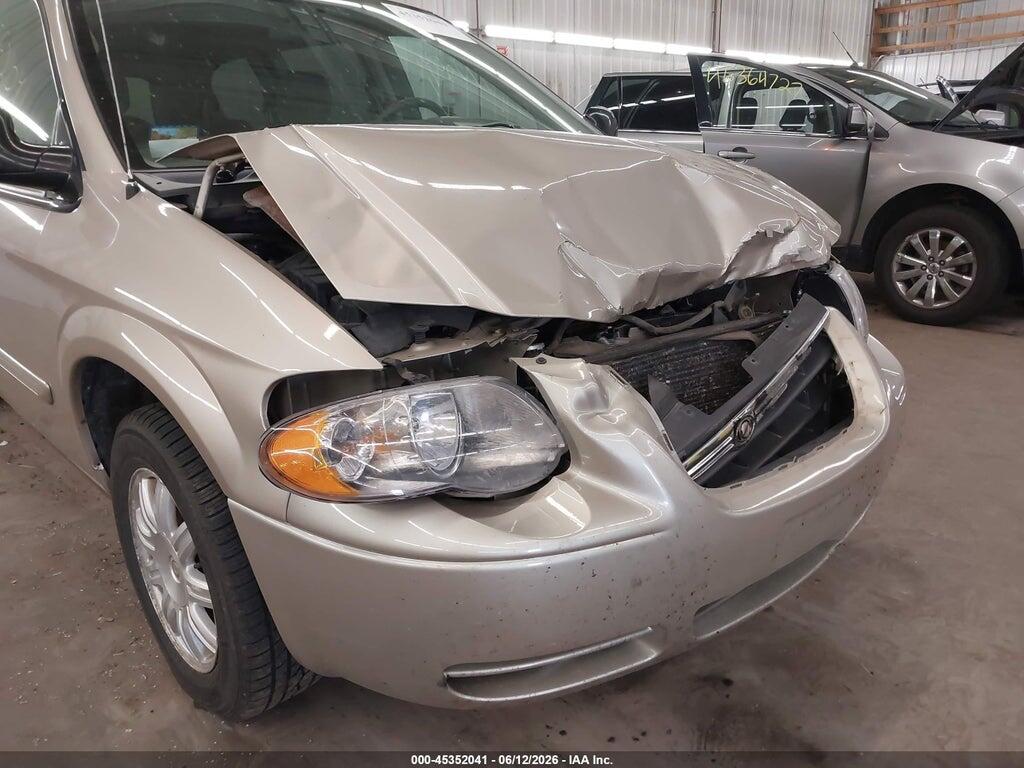 2C4GP54L15R260285 2005 CHRYSLER TOWN & COUNTRY photo no. 6