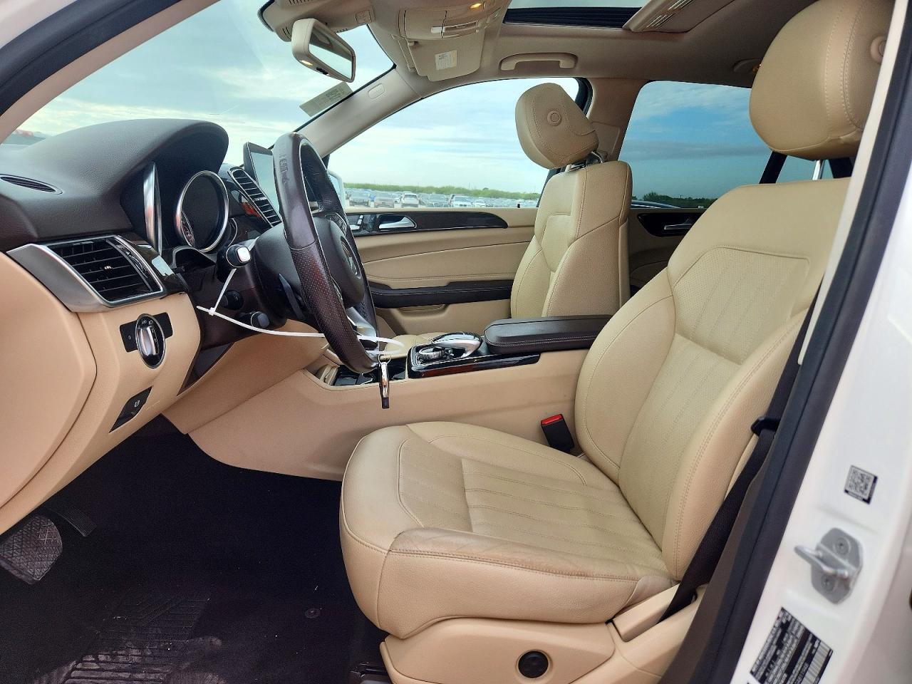 2016 MERCEDES-BENZ GLE 350 — Фото 7 из 12