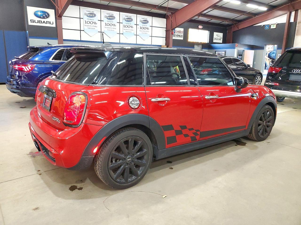 2017 MINI COOPER S — Фото 3 из 12