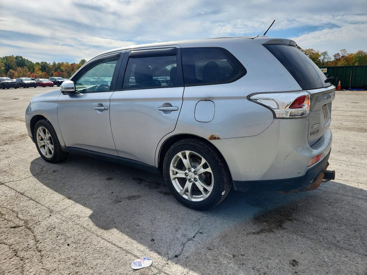 2014 MITSUBISHI OUTLANDER SE — Фото 2 из 14