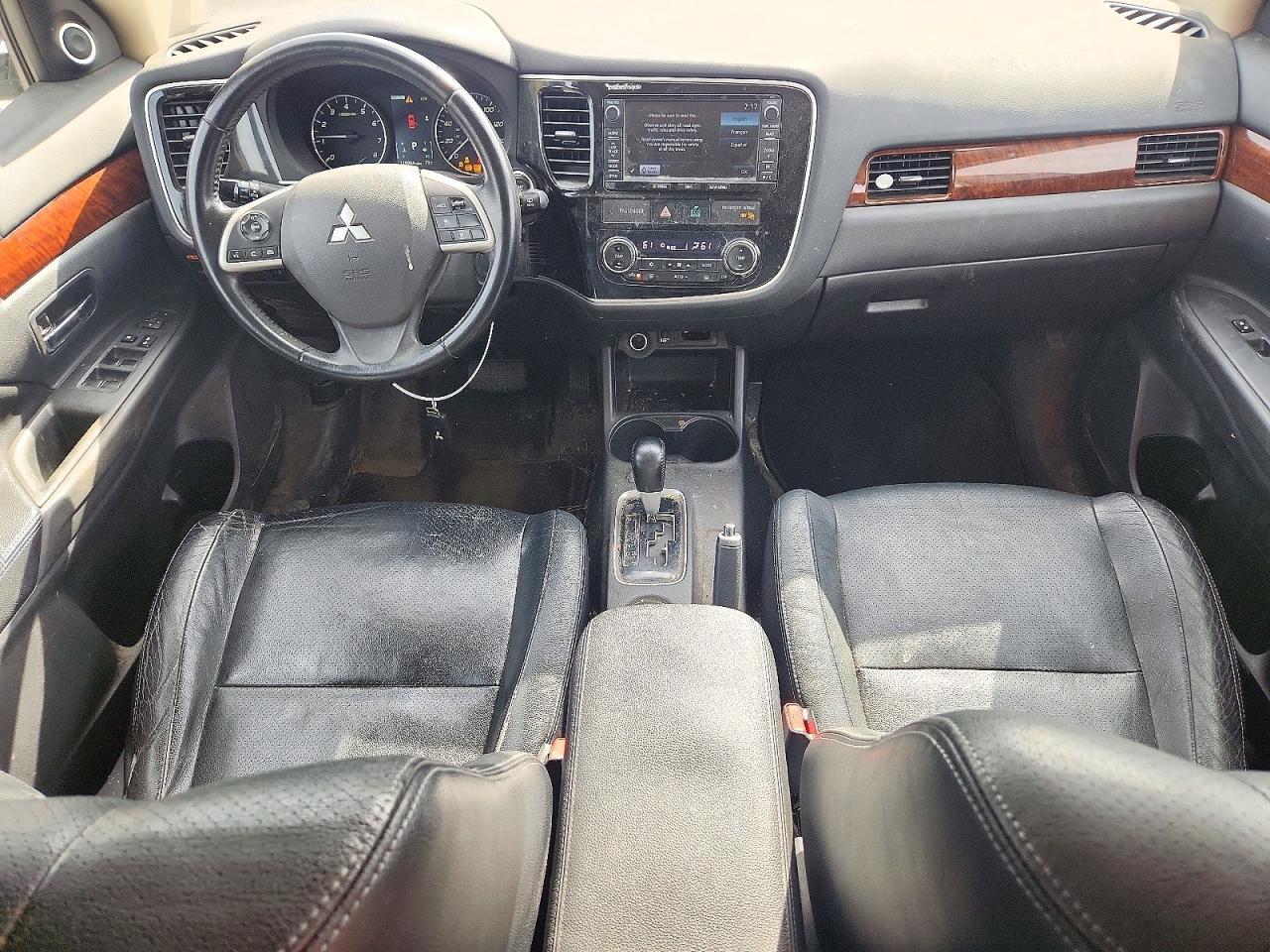 2014 MITSUBISHI OUTLANDER SE — Фото 8 из 14