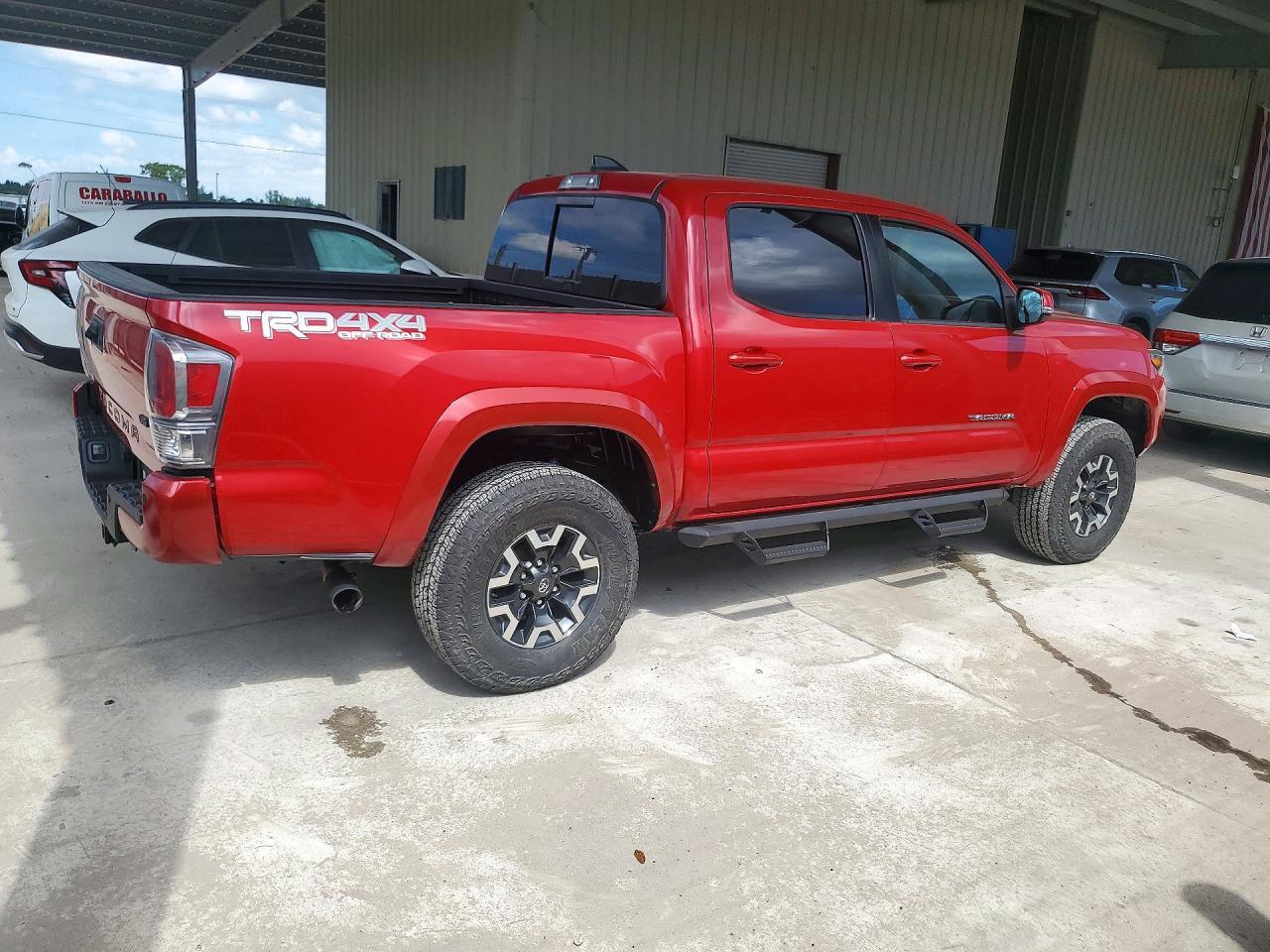 2023 TOYOTA TACOMA TRD OFF-ROAD — Фото 3 из 12