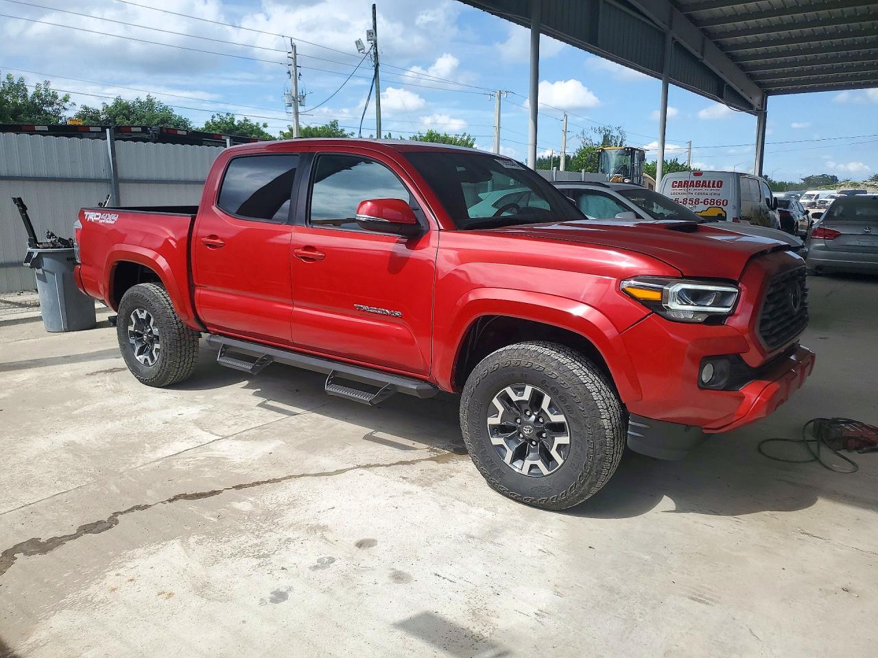 2023 TOYOTA TACOMA TRD OFF-ROAD — Фото 4 из 12