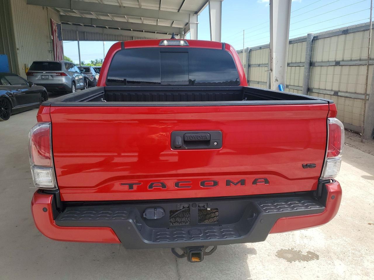 2023 TOYOTA TACOMA TRD OFF-ROAD — Фото 6 из 12