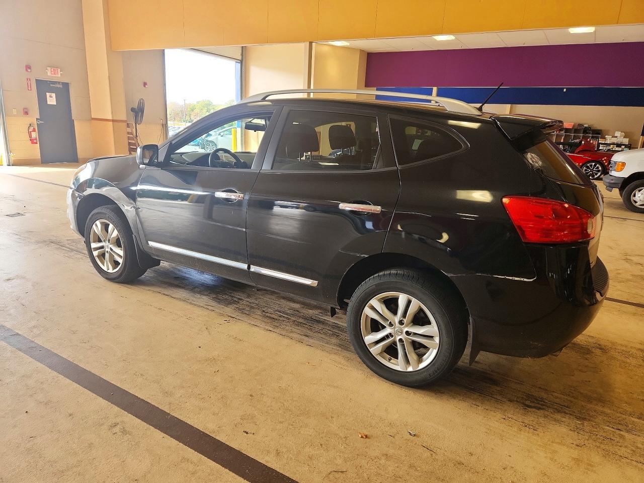 2015 NISSAN ROGUE SELECT S — Фото 2 из 13